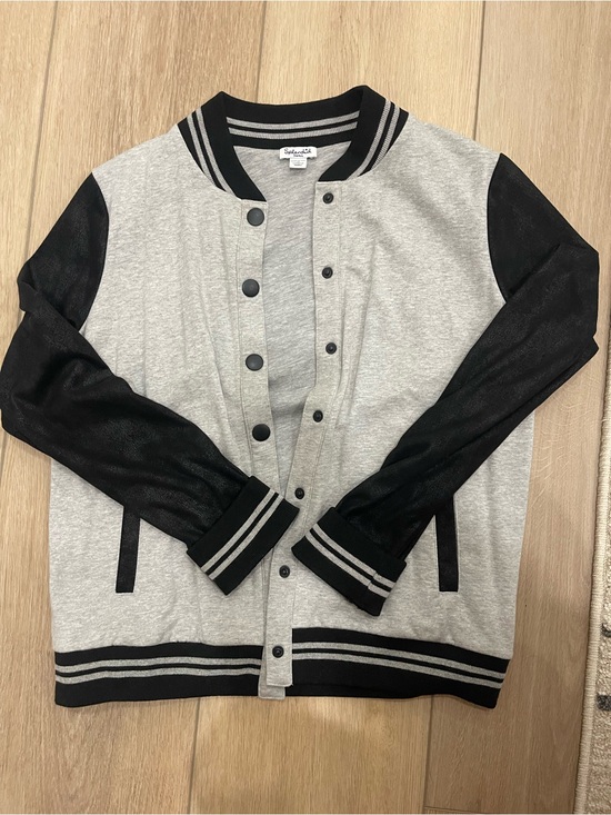 Splendid Jackets & Blazers - Splendid Gray and Black Bomber Jacket